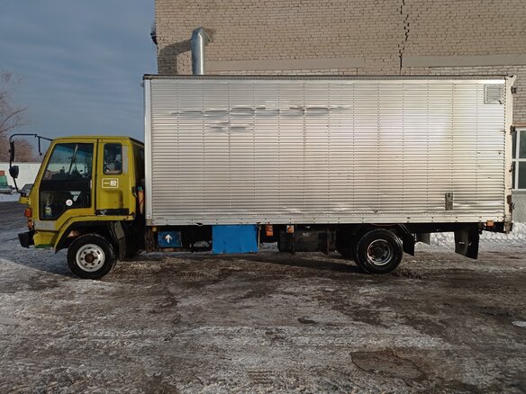 1994 Isuzu Forward (F-Series), зелёный, 890000 рублей - вид 14