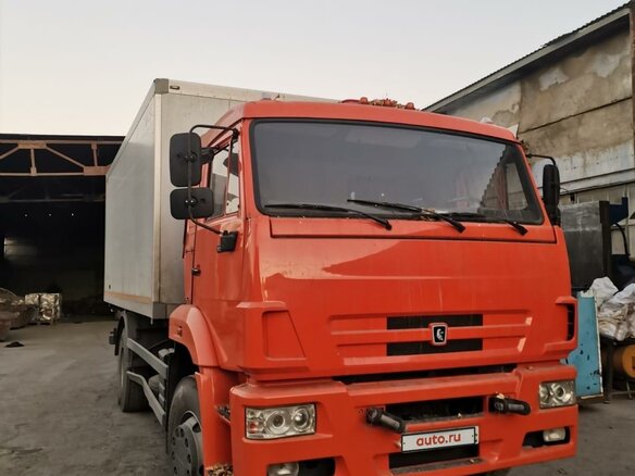 2016 КамАЗ 43118, оранжевый, 5500000 рублей