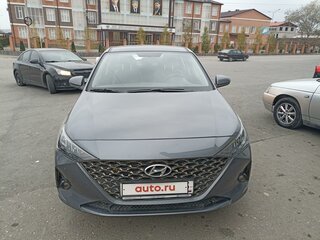 2021 Hyundai Solaris II Рестайлинг, серый, 1470000 рублей, вид 1