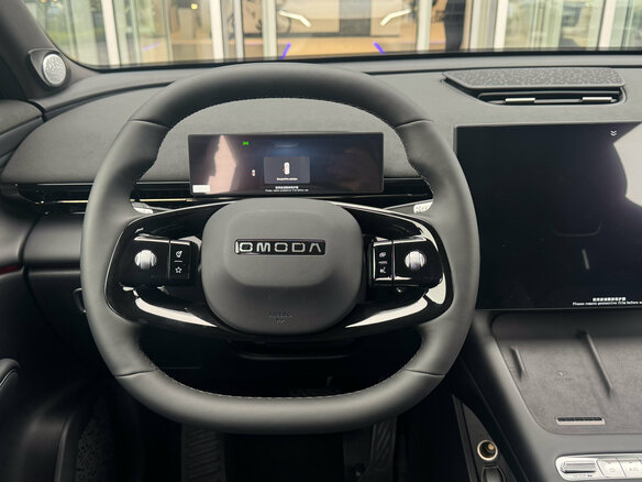 2025 Omoda C7, серебристый, 3099000 рублей - вид 11