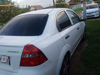 2009 Chevrolet Aveo I Рестайлинг, белый, 500000 рублей, вид 2