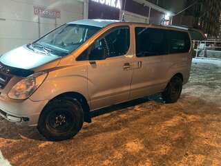 2011 Hyundai Grand Starex I, серебристый, 1420000 рублей, вид 4