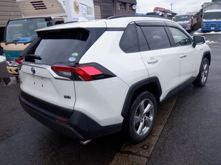 2019 Toyota RAV4 V (XA50), белый, 3550000 рублей, вид 4