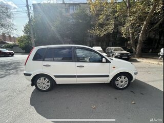 2006 Ford Fusion I Рестайлинг, белый, 690000 рублей, вид 4