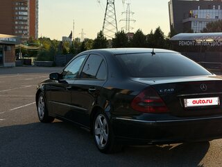 2004 Mercedes-Benz E-Класс 240 III (W211, S211), чёрный, 750000 рублей, вид 4