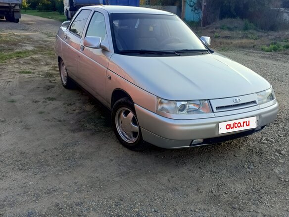 2003 Lada (ВАЗ) 2110, серебристый, 260000 рублей - вид 2