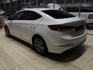 2016 Hyundai Elantra VI (AD), белый, 1350000 рублей, вид 5