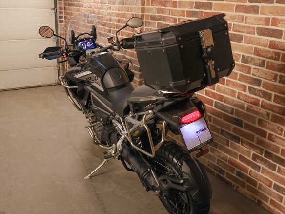 2023 Triumph Tiger 1200, зелёный, 2900000 рублей - вид 6