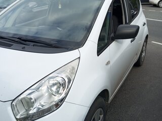 2012 Kia Venga 5-speed I, белый, 899000 рублей, вид 4
