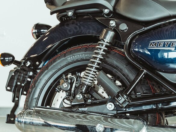 2026 Royal Enfield Meteor, синий, 519000 рублей - вид 15