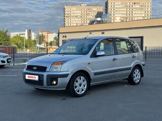 2007 Ford Fusion I Рестайлинг, серебристый, 320000 рублей, вид 3
