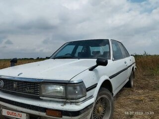1985 Toyota Mark II V (X70), белый, 350000 рублей, вид 2