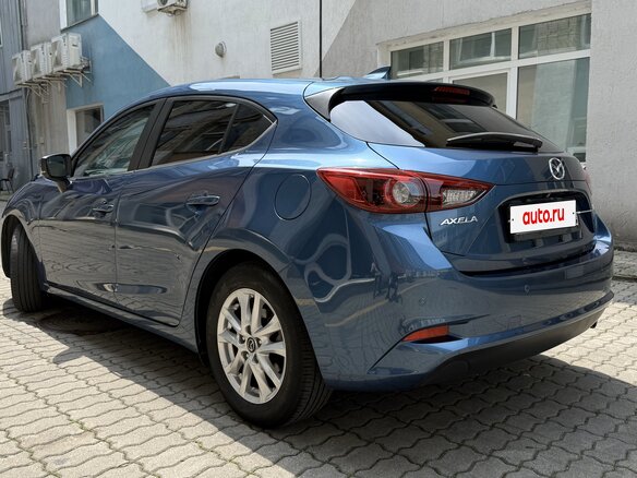 2017 Mazda Axela III Рестайлинг, синий, 1290000 рублей - вид 10