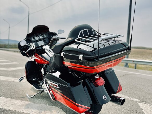 2016 Harley-Davidson CVO, красный, 1900000 рублей - вид 9