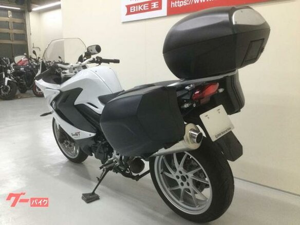 2014 BMW F 800 GT, белый, 650000 рублей - вид 3