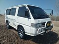 1990 Mitsubishi Delica III, белый, 500000 рублей - вид 11