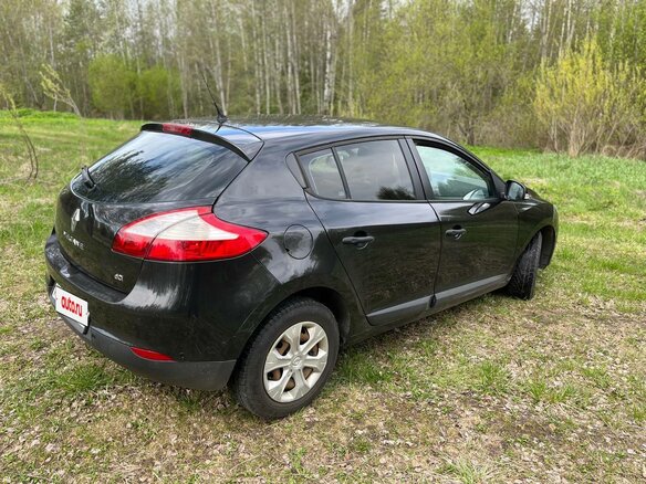 2009 Renault Megane III, чёрный, 500000 рублей - вид 5