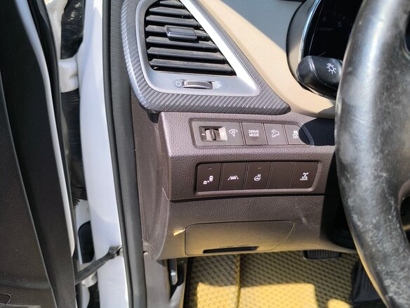 2015 Hyundai Santa Fe III Рестайлинг, белый, 1500000 рублей - вид 7