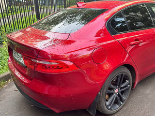 2017 Jaguar XE I, красный, 2000000 рублей, вид 5