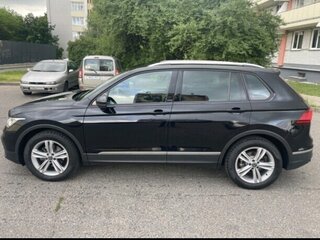 2021 Volkswagen Tiguan II Рестайлинг, чёрный, 2700000 рублей, вид 2