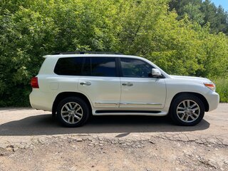 2012 Toyota Land Cruiser 200 Series Рестайлинг 1, белый, 3100000 рублей, вид 5