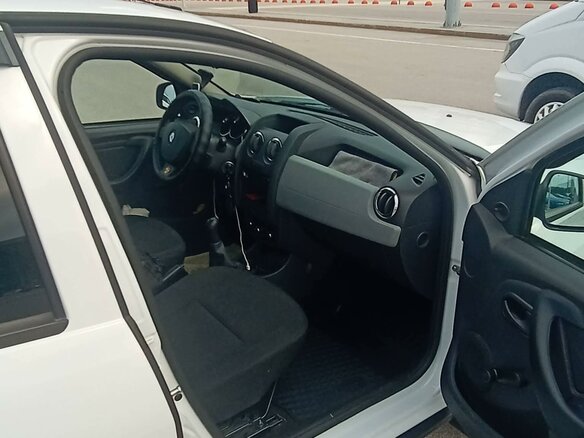 2017 Renault Duster I Рестайлинг, белый, 1150000 рублей - вид 12