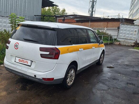 2017 Citroen C4 Picasso Grand II Рестайлинг, белый, 880000 рублей - вид 3