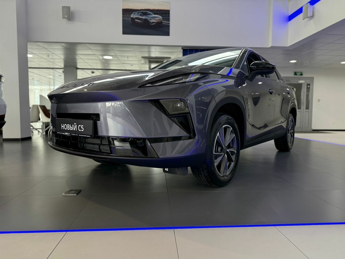 Открыть фотографии: Omoda C5 II
