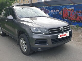 2011 Volkswagen Touareg II, серый, 2500000 рублей, вид 3