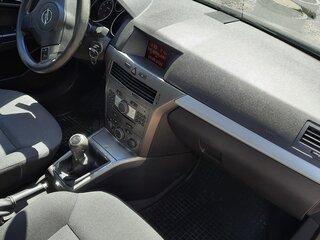 2006 Opel Astra H Рестайлинг, чёрный, 700000 рублей, вид 5