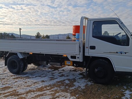2013 JMC 1051, белый, 1450000 рублей, вид 2