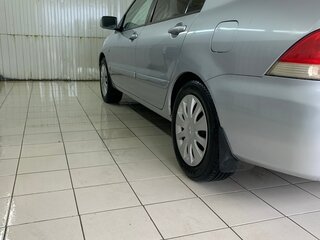 2007 Mitsubishi Lancer IX Рестайлинг, серебристый, 700000 рублей, вид 3