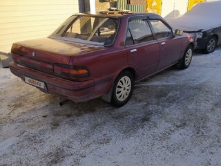 1989 Toyota Carina V (T170), красный, 180000 рублей, вид 1