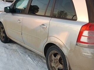 2012 Opel Zafira B Рестайлинг, серебристый, 725000 рублей, вид 4