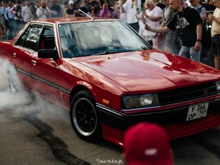 1985 Nissan Skyline VI (R30), красный, 1500000 рублей, вид 1