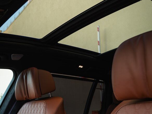 2022 BMW X7 M60i I (G07) Рестайлинг, серый, 17850000 рублей - вид 8