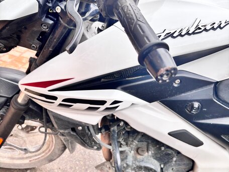 2021 Bajaj Pulsar NS 200, белый, 190000 рублей, вид 3