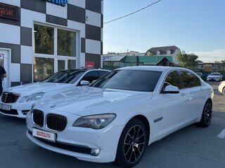 2011 BMW 7 серии Long 750Li xDrive V (F01/F02/F04), белый, 1850000 рублей, вид 1