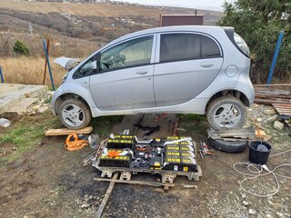 2012 Mitsubishi i-MiEV, серебристый, 899000 рублей, вид 1