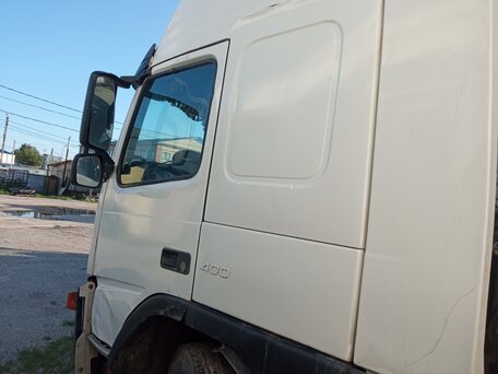 2007 Volvo FM, белый, 1300000 рублей, вид 3