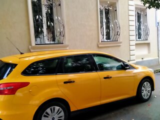2016 Ford Focus III Рестайлинг, жёлтый, 600000 рублей, вид 5
