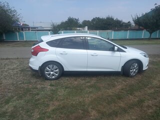 2013 Ford Focus III, белый, 639999 рублей, вид 4