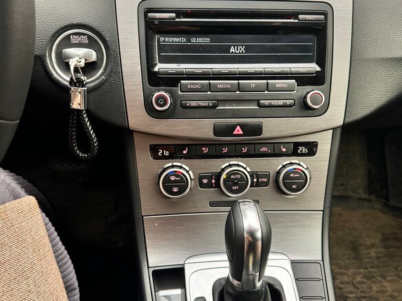 2012 Volkswagen Passat B7, серый, 1775000 рублей - вид 24