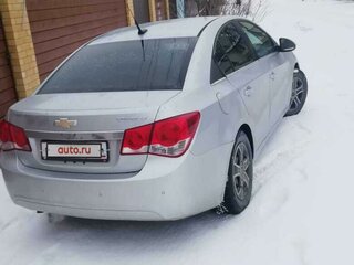 2011 Chevrolet Cruze I, серебристый, 720500 рублей, вид 4