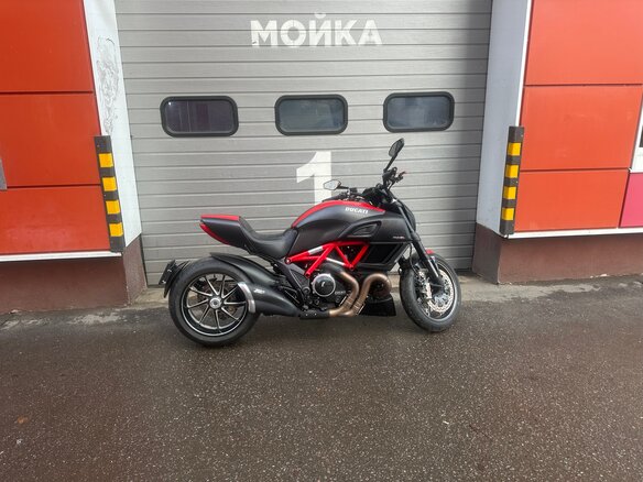 2014 Ducati Diavel Carbon, красный, 1150000 рублей - вид 10