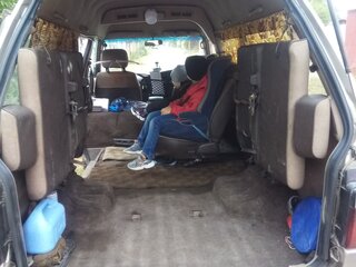 1991 Toyota Town Ace II Рестайлинг 2, коричневый, 350000 рублей, вид 4