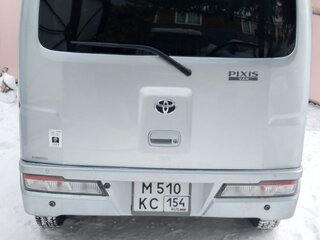2020 Toyota Pixis Van I Рестайлинг, серый, 950000 рублей, вид 4