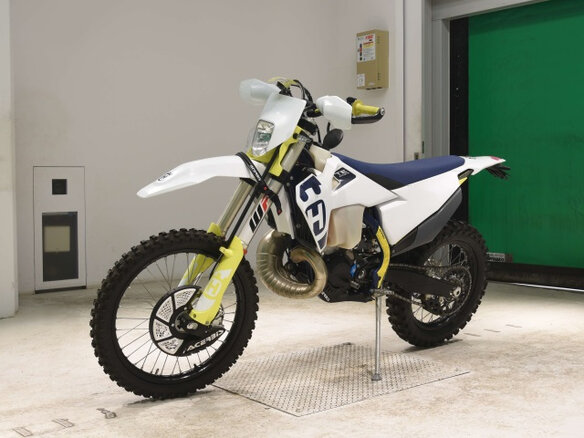 2021 Husqvarna TE 250, белый, 800000 рублей - вид 3