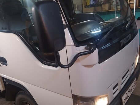 2005 Mazda Bongo, белый, 1850000 рублей, вид 1