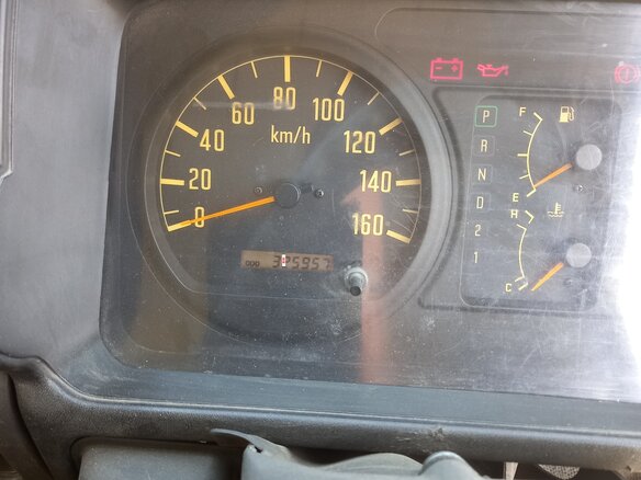 1999 Isuzu Elf (N-series), жёлтый, 500000 рублей - вид 5